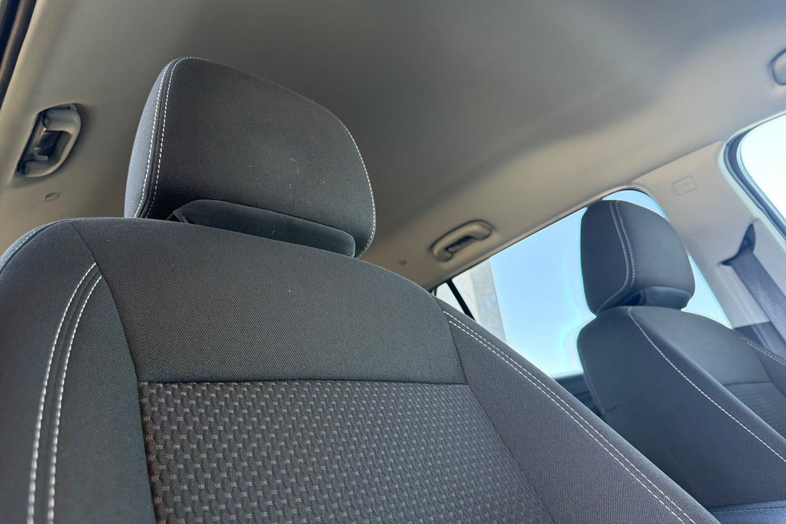 Used 2024 GMC Terrain SLE FWD image 21