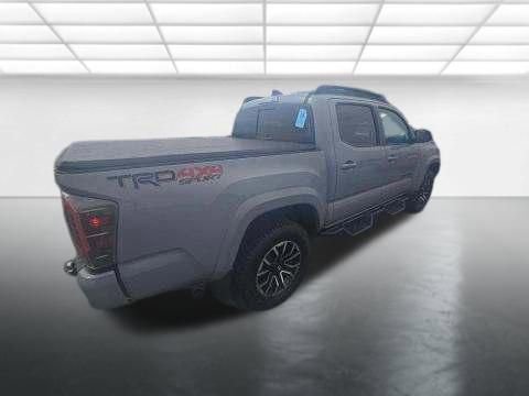Used 2021 Toyota Tacoma TRD Sport w/ Technology Package image 9