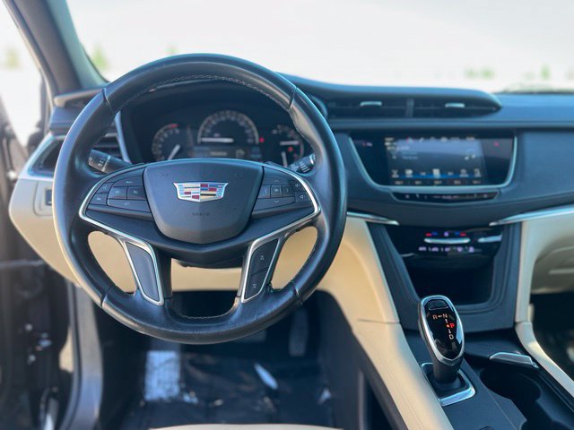 Used 2018 Cadillac XT5 FWD image 13