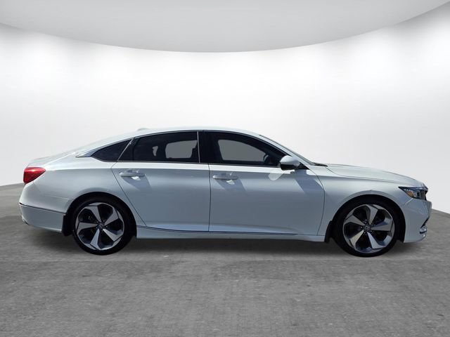 Used 2019 Honda Accord Touring image 3