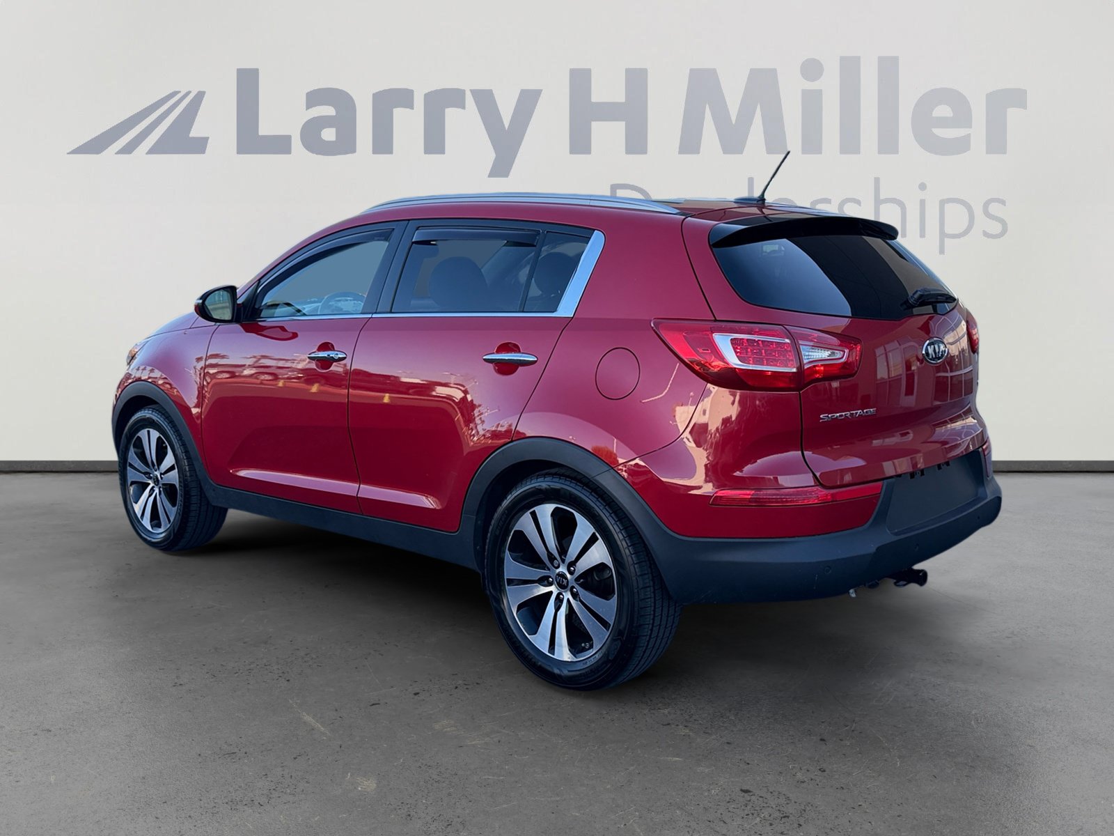 Used 2011 Kia Sportage EX w/ Premium Pkg w/Leather Seats FWD image 3
