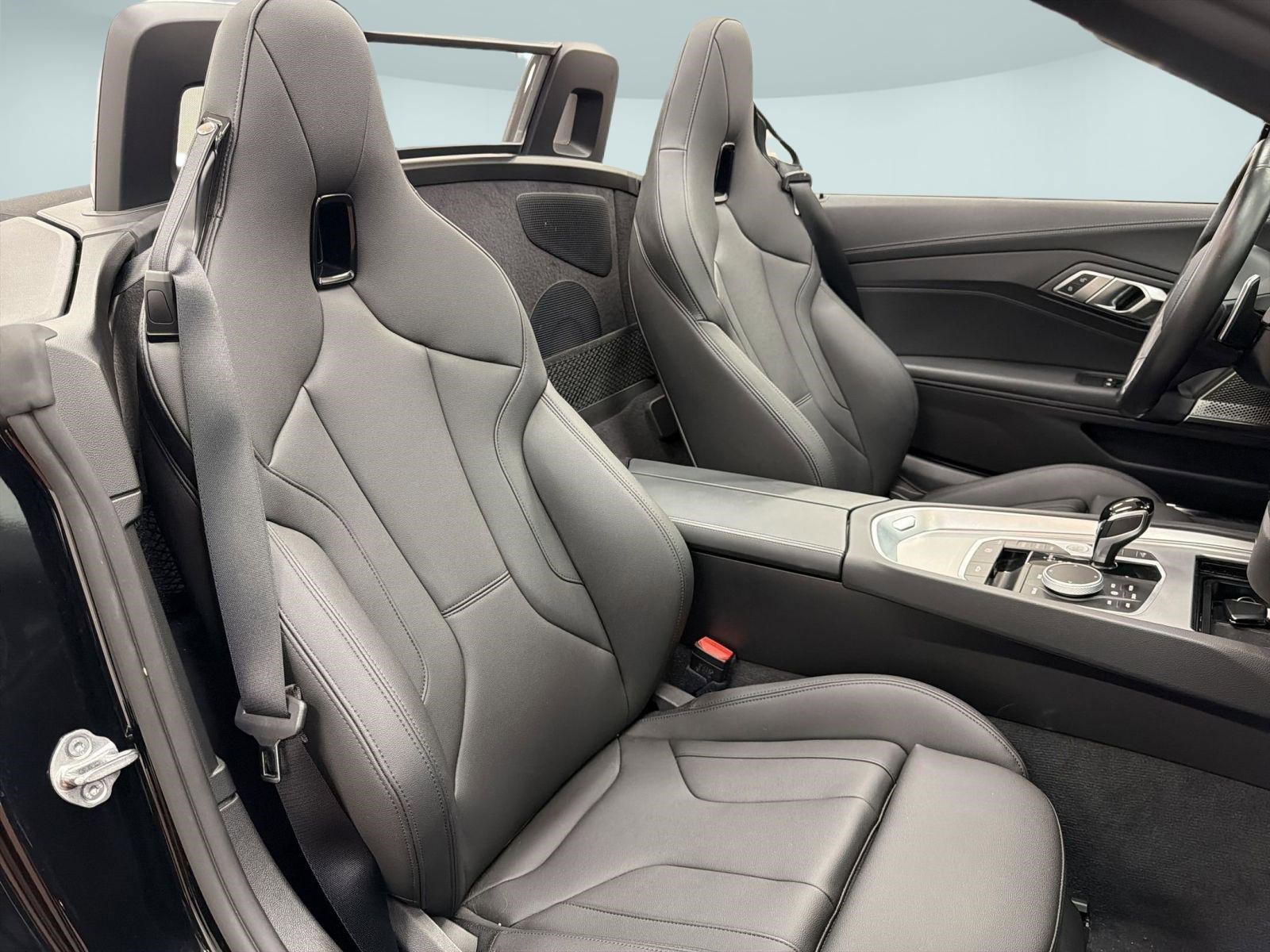 Certified 2023 BMW Z4 sDrive30i w/ Convenience Package image 29