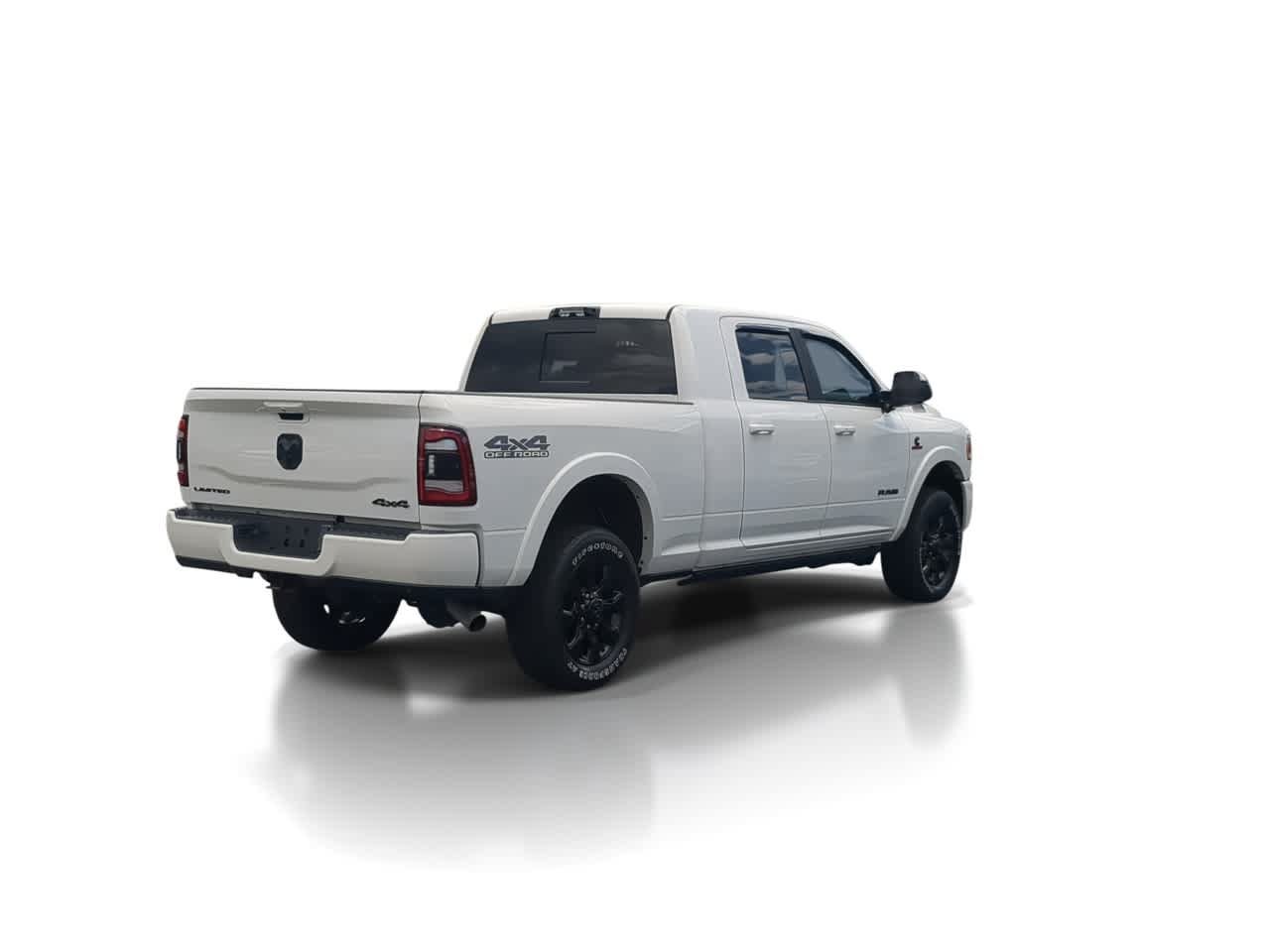 Used 2022 RAM 2500 Limited w/ Night Edition AWD/4WD image 8