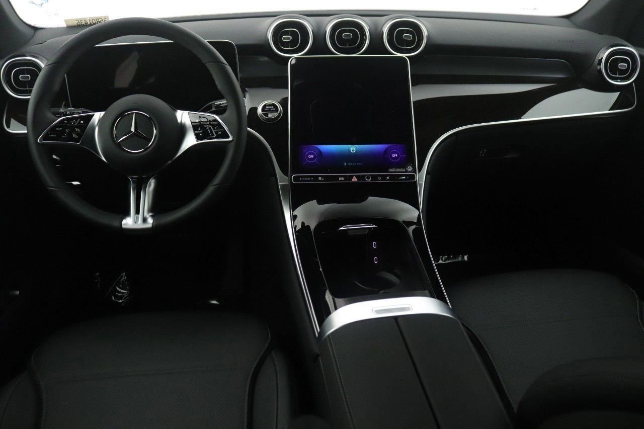 Certified 2026 Mercedes-Benz GLC 300 image 9