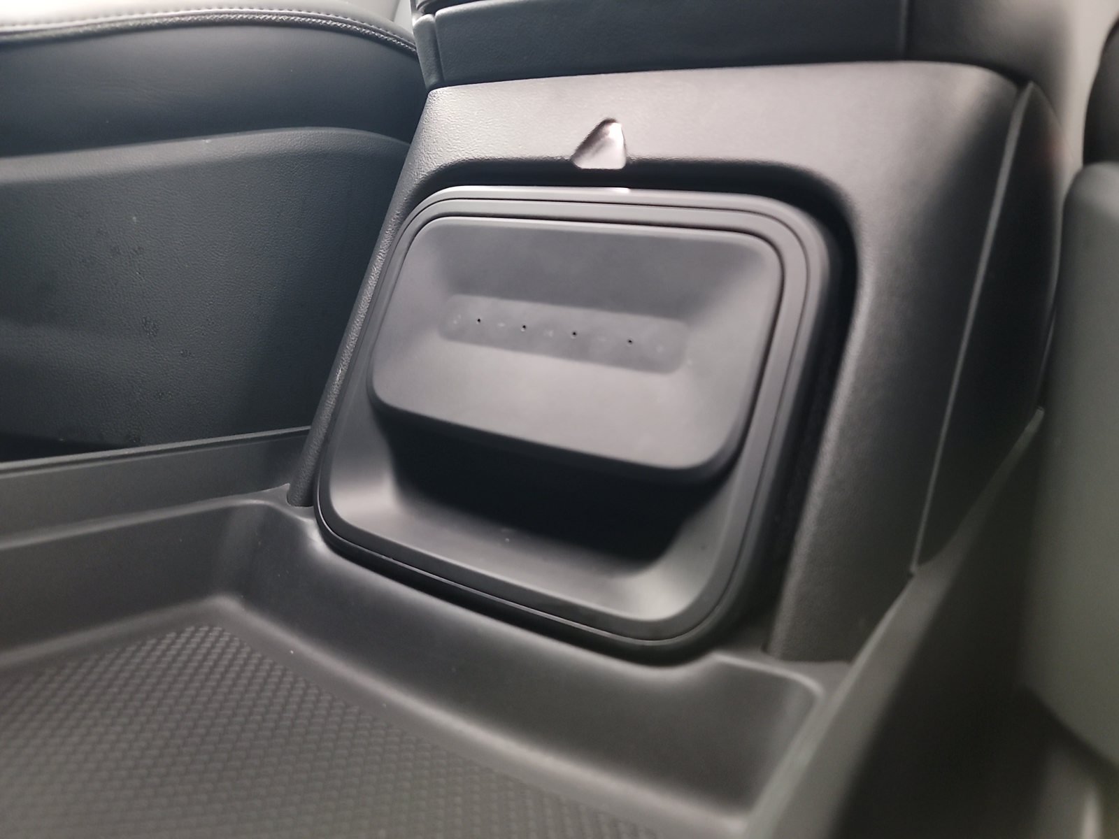 Used 2023 Rivian R1T Adventure Quad AWD/4WD image 31