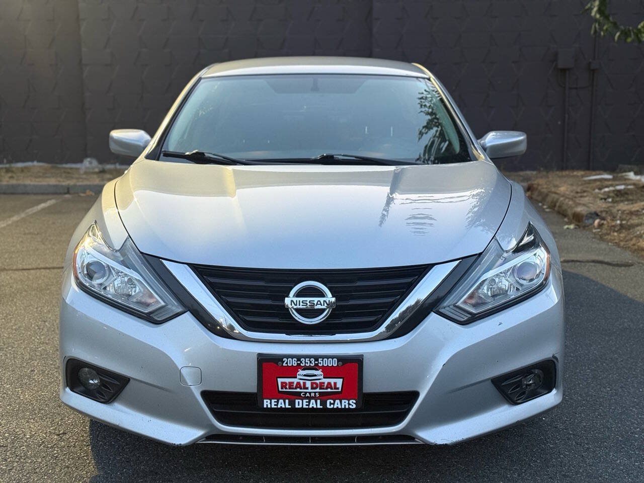 Used 2018 Nissan Altima 2.5 SV FWD image 3