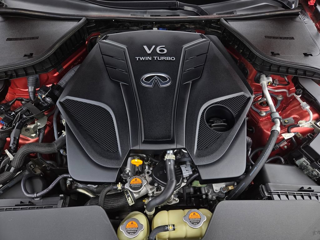 Used 2022 INFINITI Q60 Red Sport 400 w/ Carbon Fiber Package RWD image 26