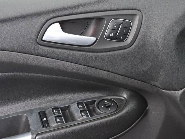 Used 2017 Ford Escape Titanium image 10