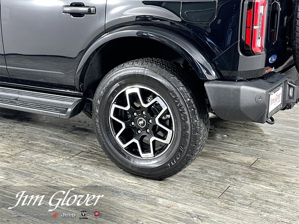 Used 2025 Ford Bronco Outer Banks image 12