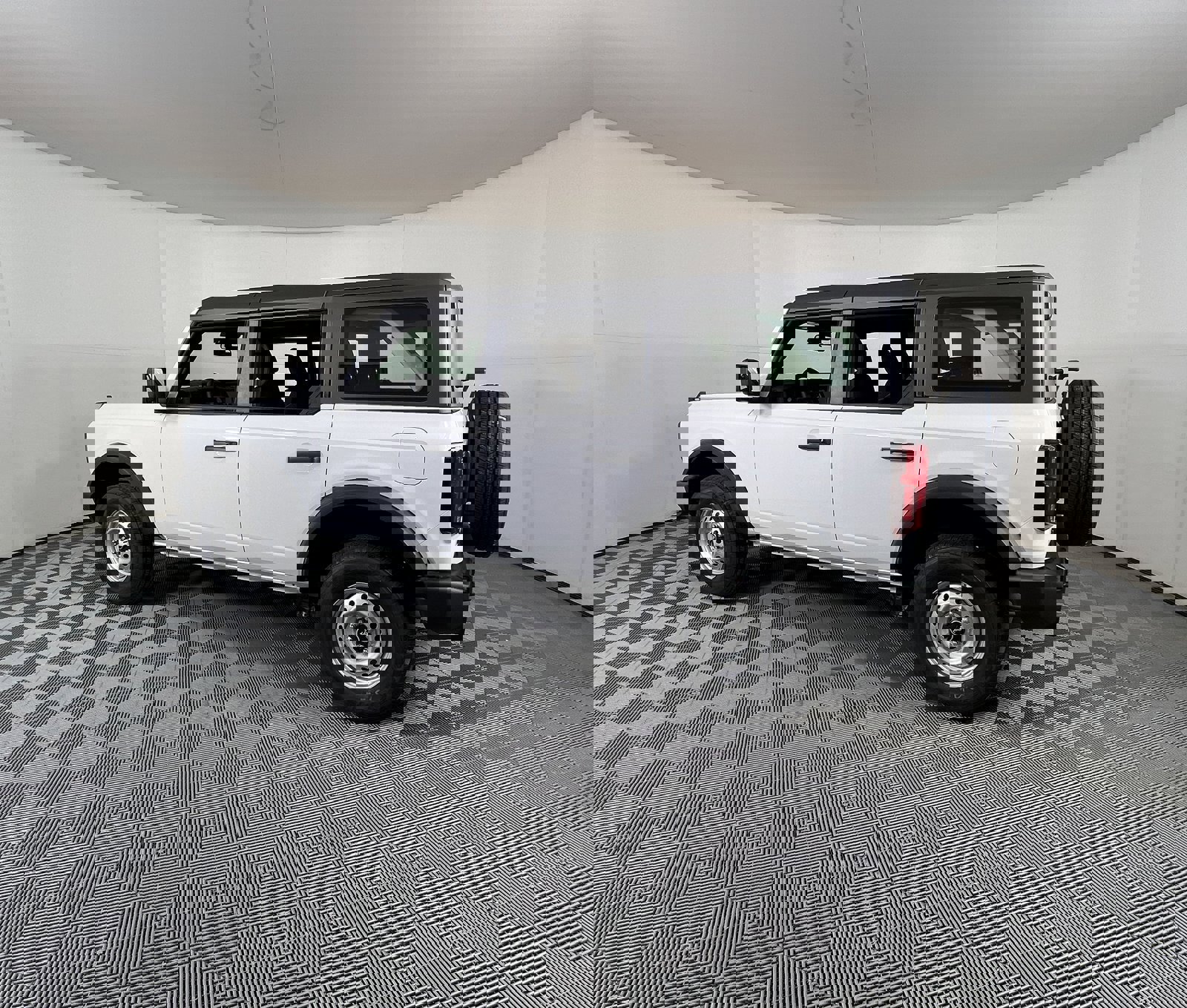 New 2025 Ford Bronco 4-Door image 3