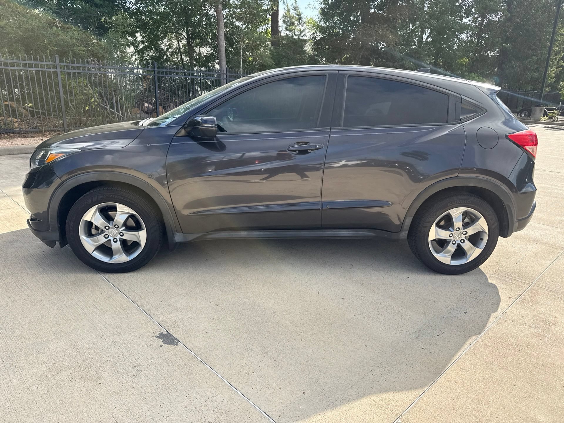 Used 2017 Honda HR-V EX image 7