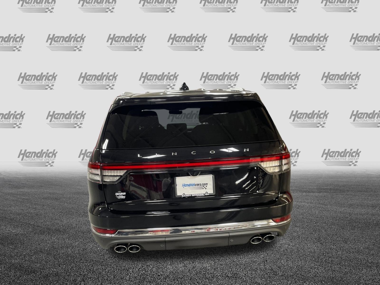 Used 2025 Lincoln Aviator 2WD image 9