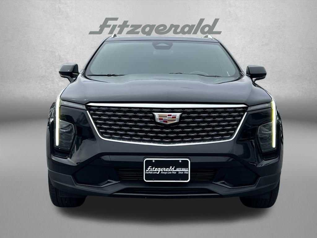 Used 2024 Cadillac XT4 Premium Luxury image 5