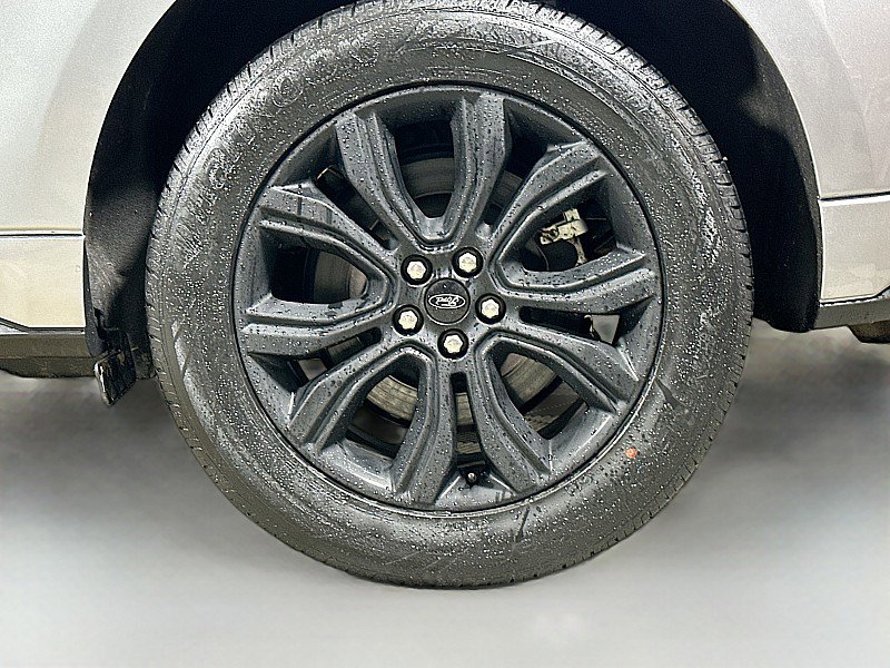 Used 2024 Ford Edge SE w/ Black Appearance Package image 29