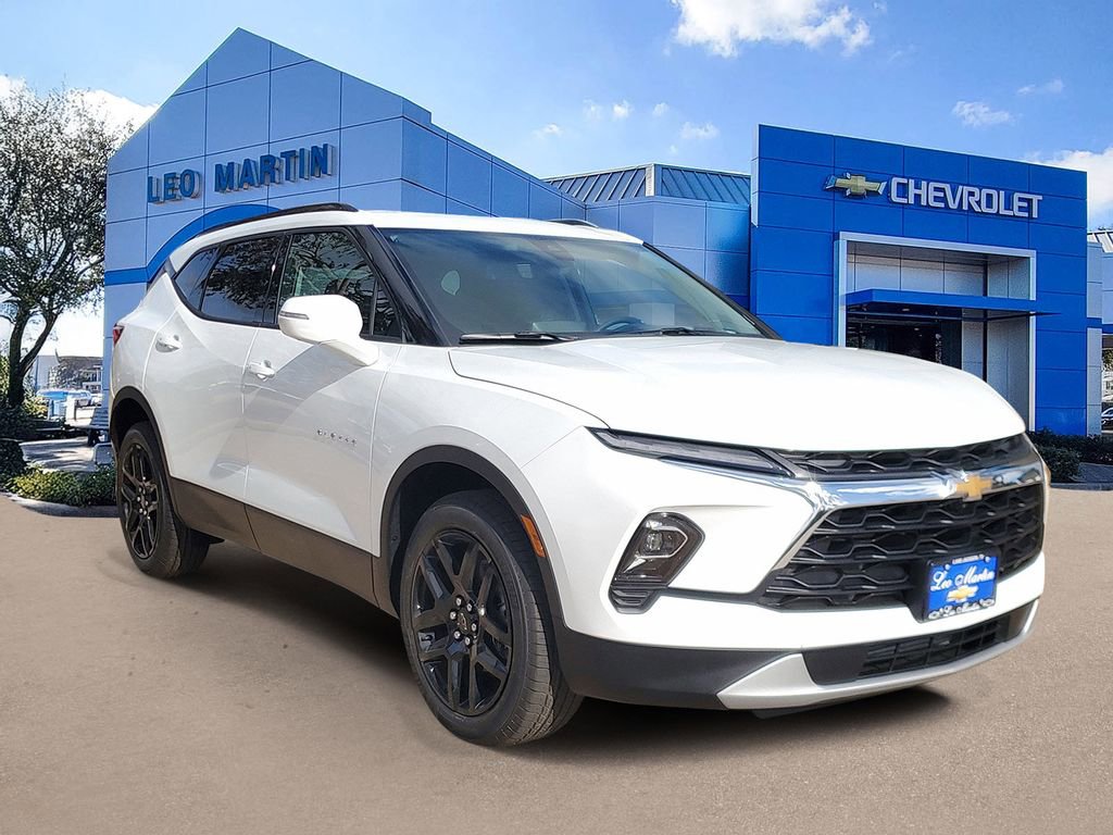 New 2026 Chevrolet Blazer LT w/ Sound & Technology Package image 2