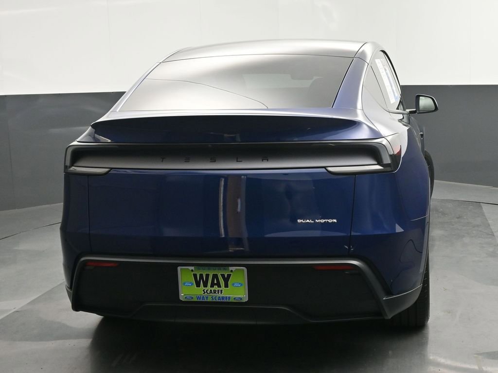 Used 2026 Tesla Model Y AWD image 5