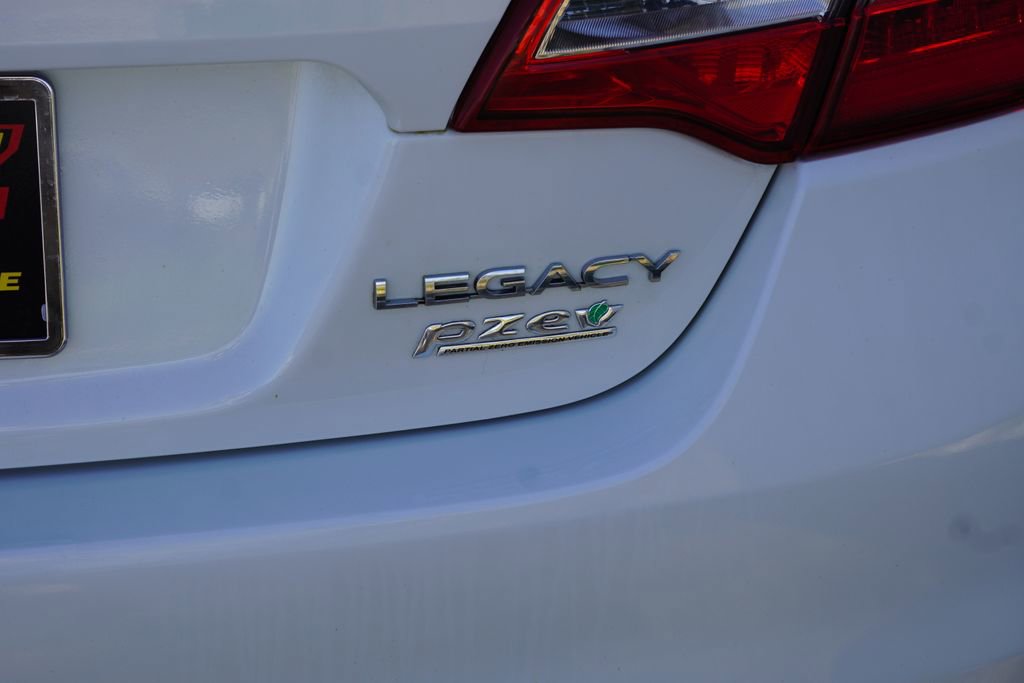 Used 2017 Subaru Legacy 2.5i Premium AWD/4WD image 8