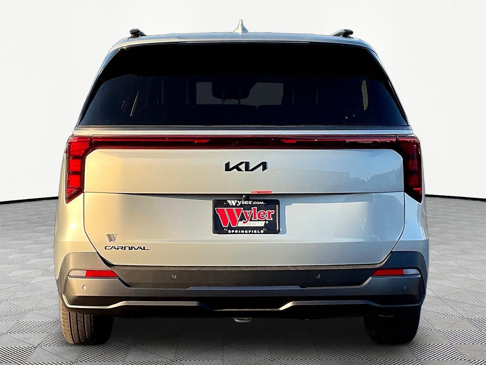 New 2027 Kia Carnival EX FWD image 5
