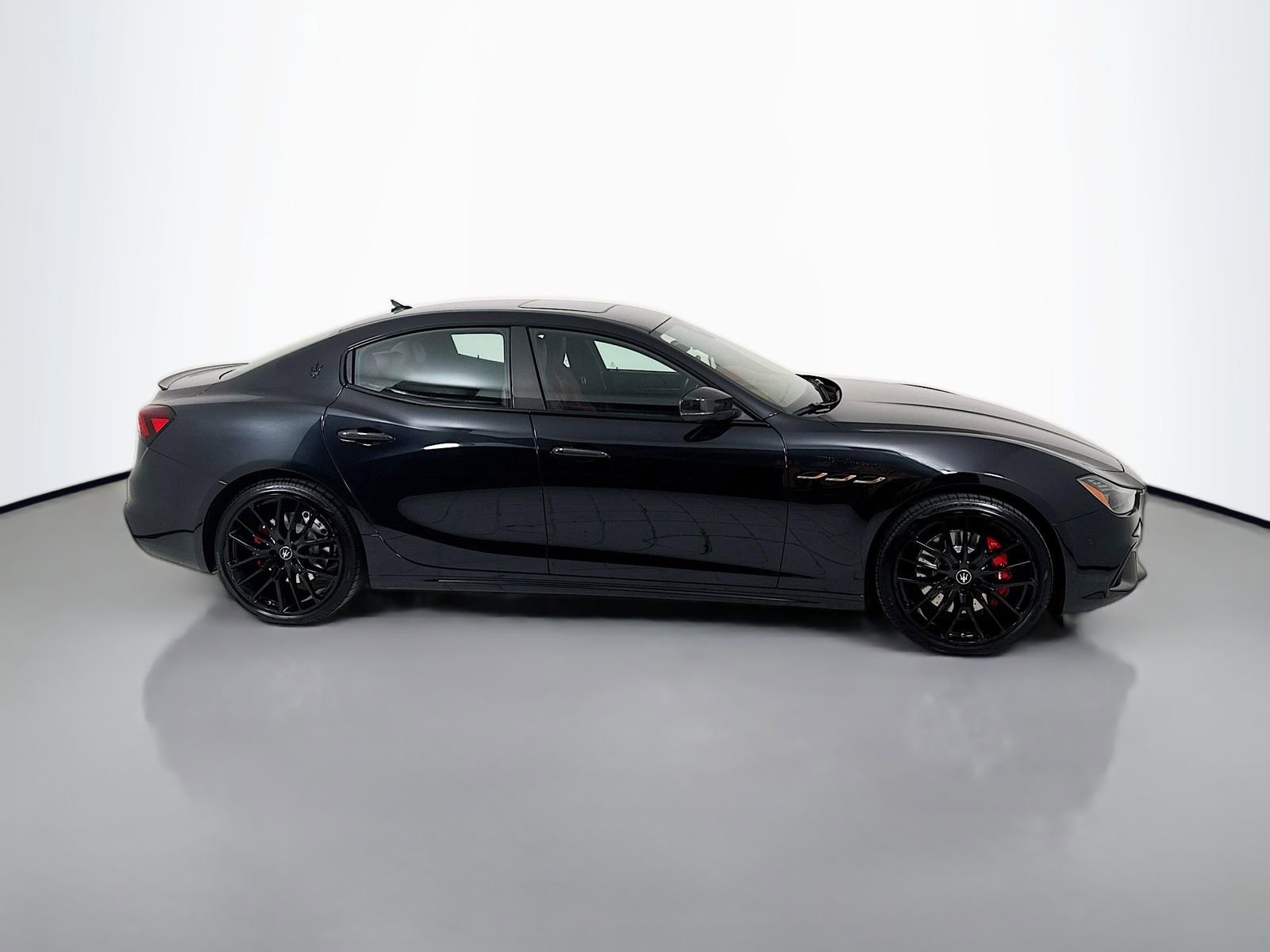 Used 2022 Maserati Ghibli Modena RWD image 8