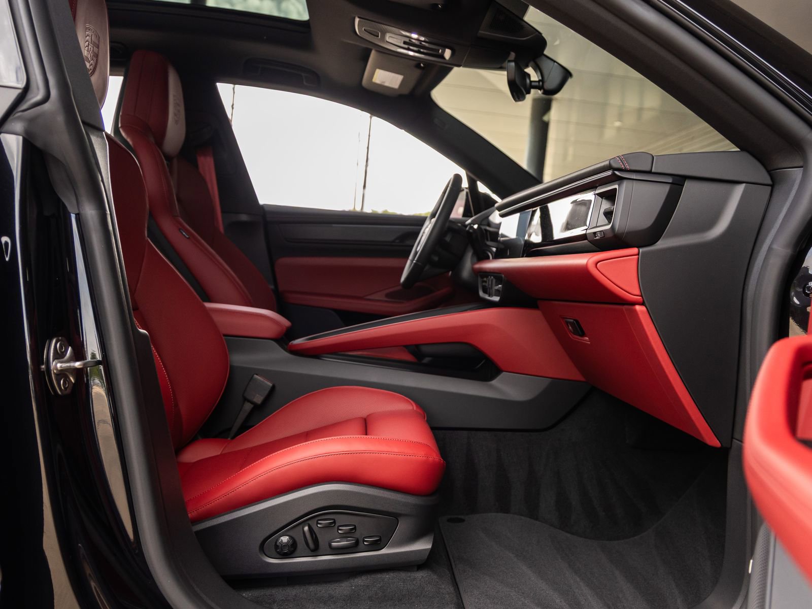 New 2026 Porsche Macan GTS Electric AWD/4WD image 46