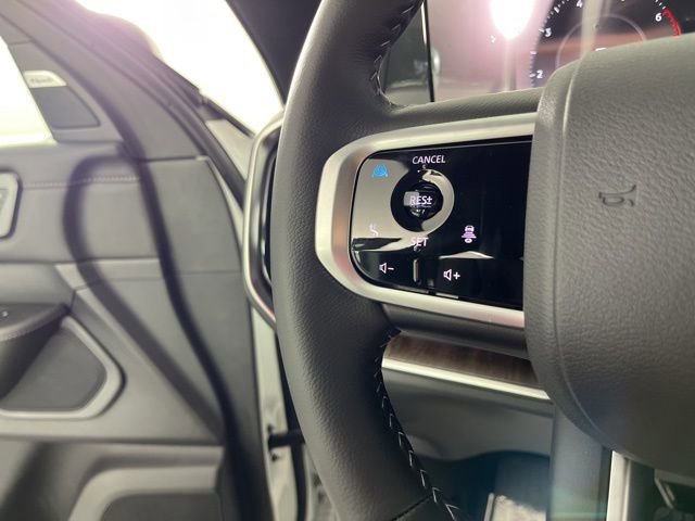 New 2026 Nissan Armada SL w/ Captain's Chari Seat Package image 22