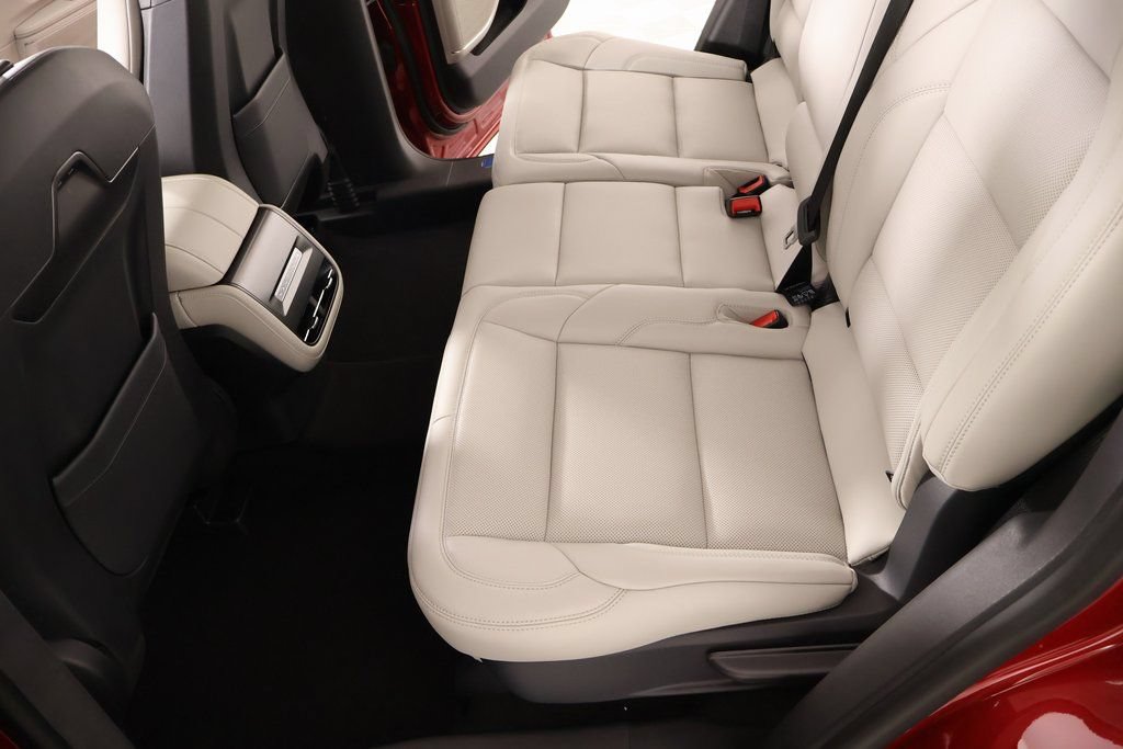 New 2026 Lincoln Nautilus Premier w/ Jet Appearance Package AWD/4WD image 12