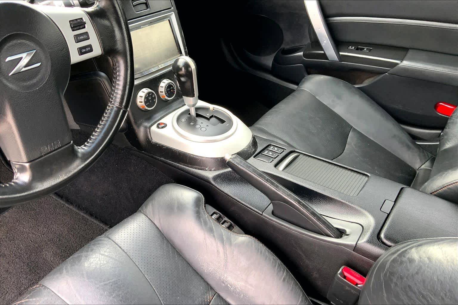 Used 2008 Nissan 350Z Touring w/ Cargo Convenience Pkg RWD image 12