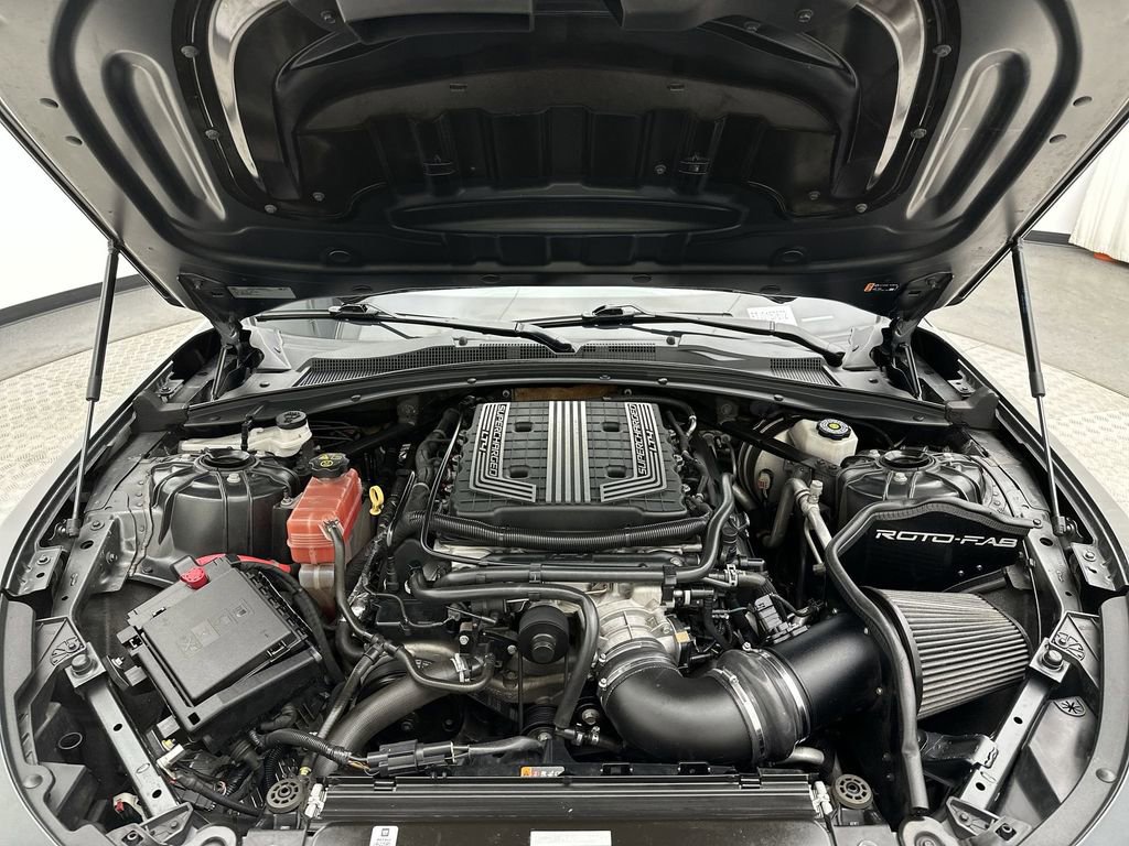 Used 2018 Chevrolet Camaro ZL1 image 24
