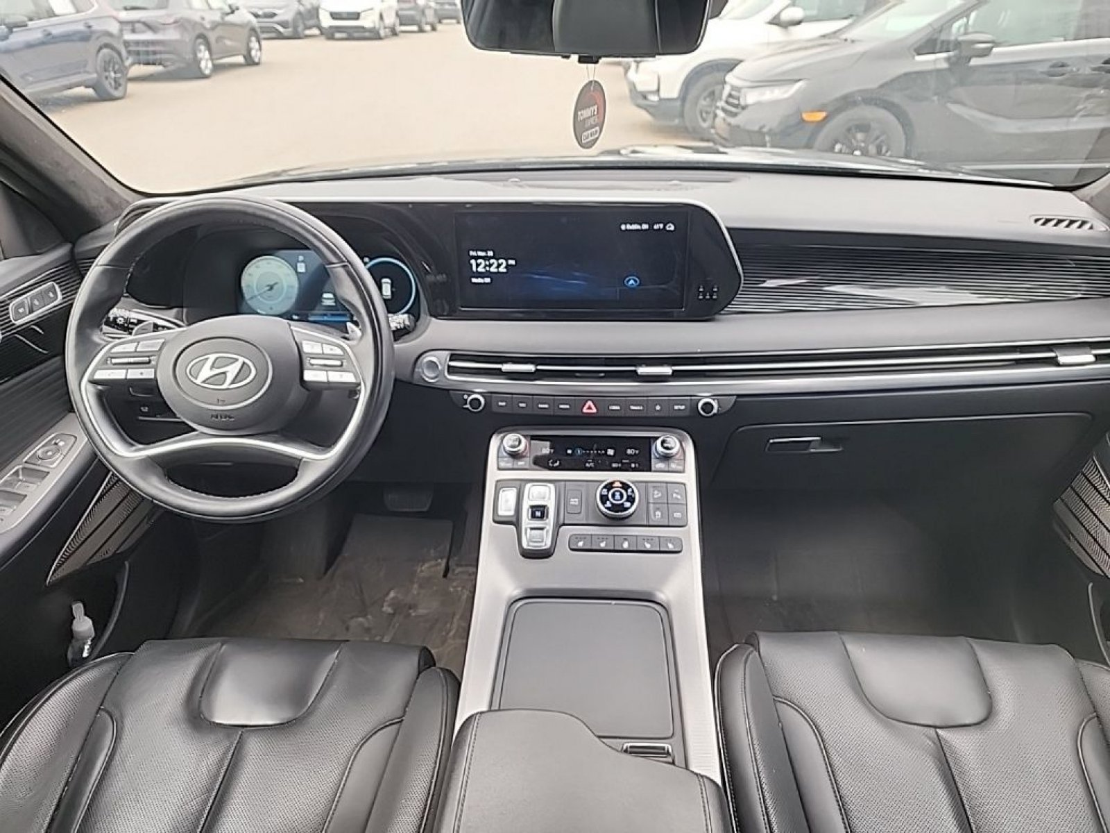 Used 2024 Hyundai Palisade Calligraphy image 26