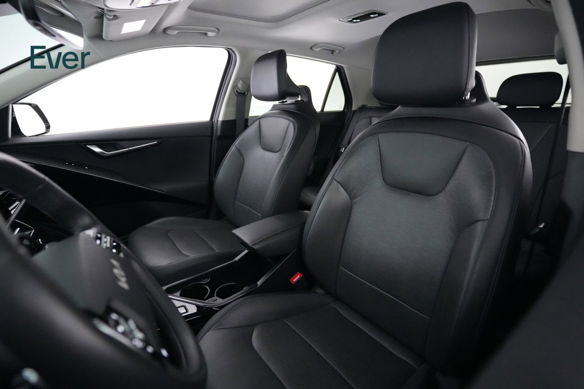 Used 2024 Kia Niro Wave image 4