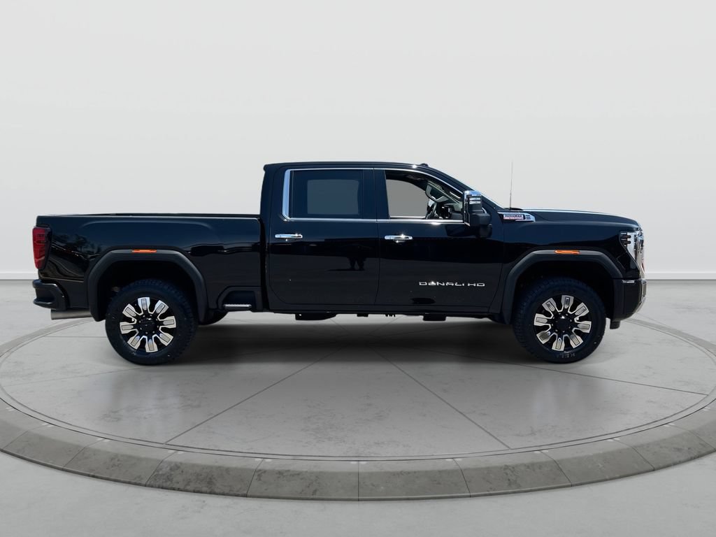 Used 2024 GMC Sierra 2500 Denali w/ Technology Package AWD/4WD image 9