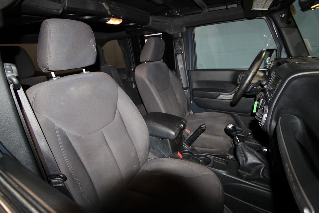 Used 2017 Jeep Wrangler Unlimited Sport w/ Quick Order Package 23S AWD/4WD image 17