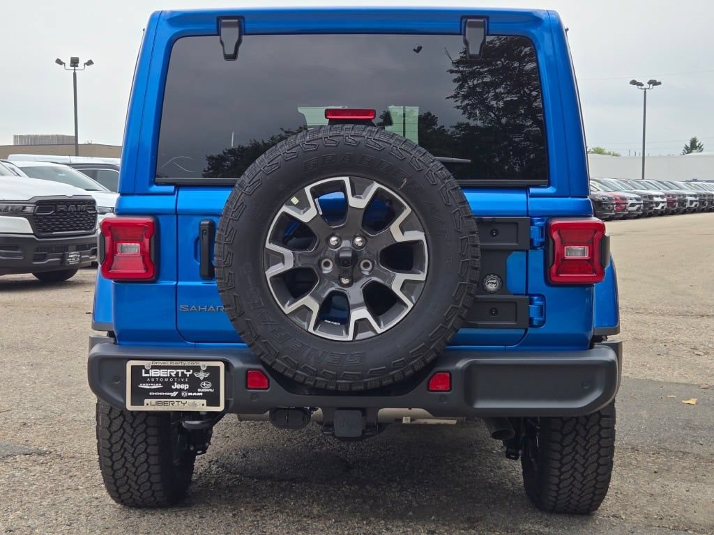 New 2026 Jeep Wrangler Unlimited Sahara AWD/4WD image 18
