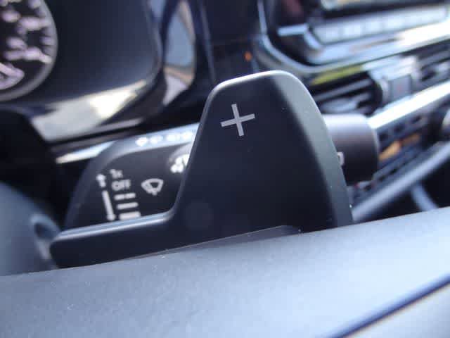 Used 2025 Nissan Pathfinder SV FWD image 24