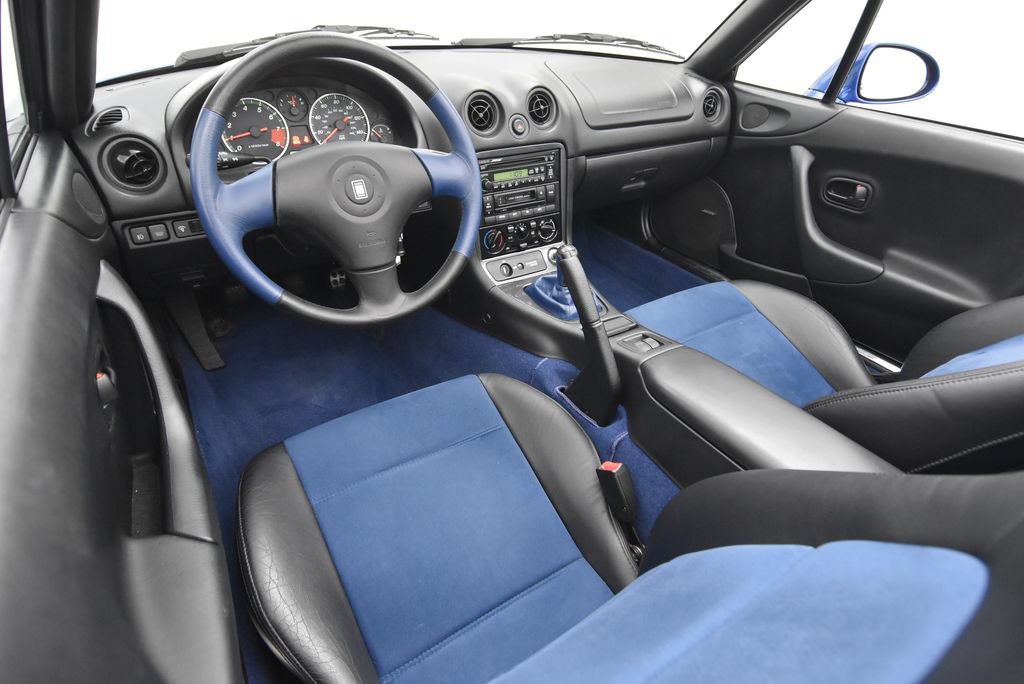 Used 1999 MAZDA MX-5 Miata 10th Anniversary Edition RWD image 30