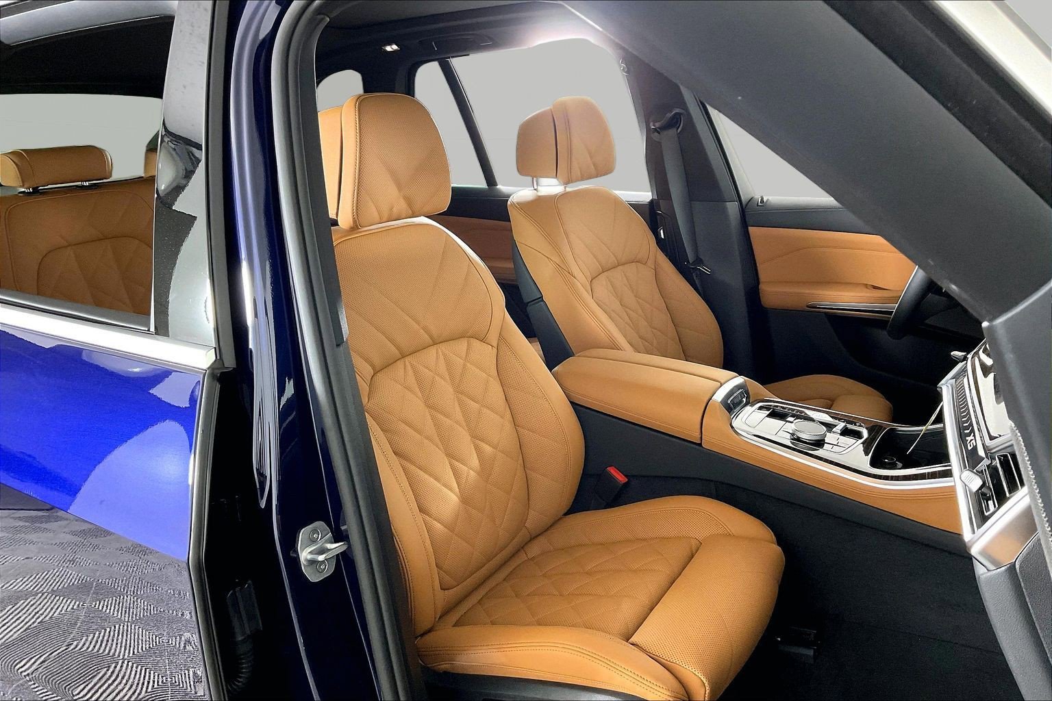 New 2026 BMW X5 xDrive40i AWD/4WD image 16