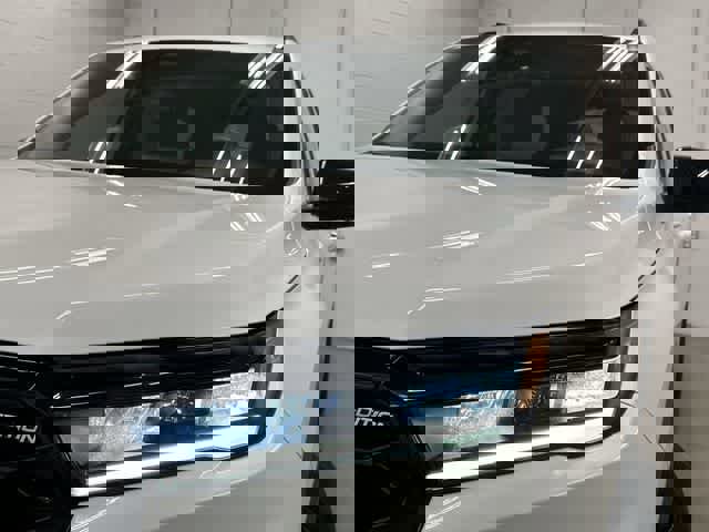 Used 2025 Honda Pilot Black Edition image 32