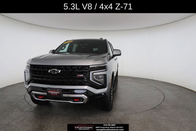 Used 2025 Chevrolet Suburban Z71 image 32