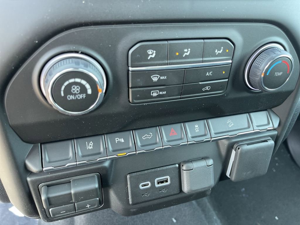 New 2026 Chevrolet Silverado 2500 Custom w/ Custom Value Package AWD/4WD image 18