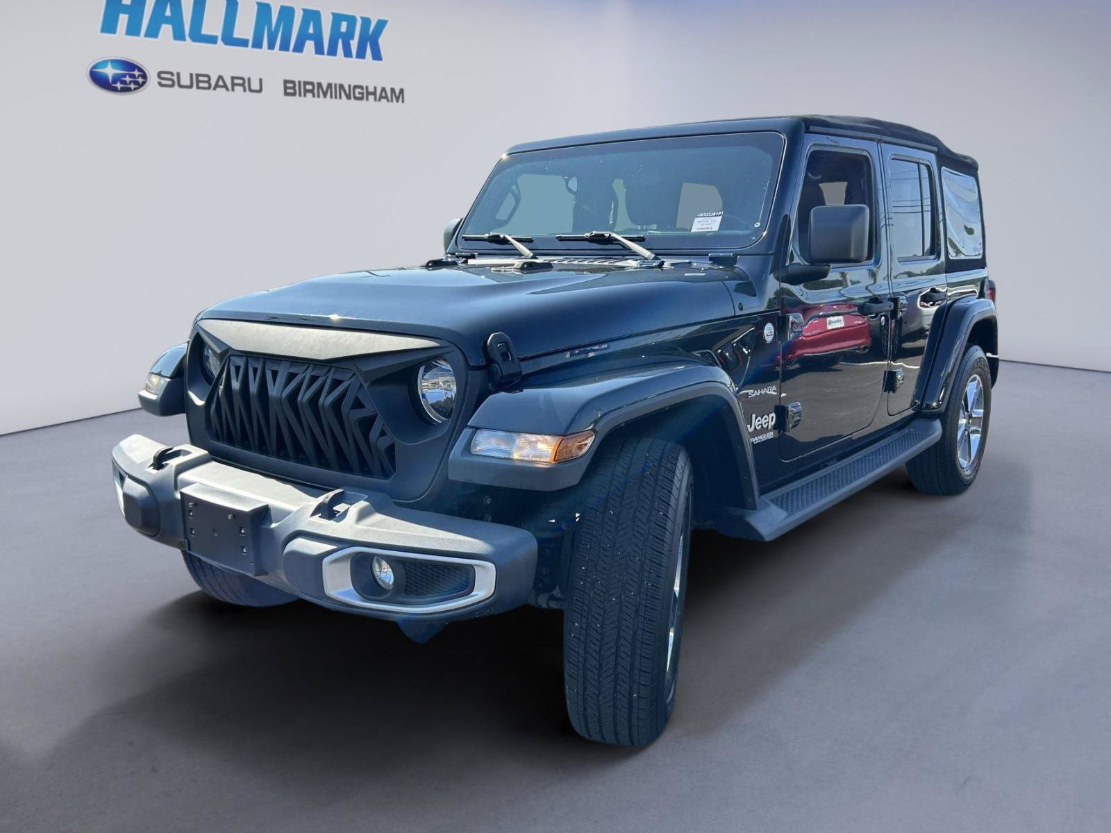 Used 2020 Jeep Wrangler Unlimited Sahara w/ Cold Weather Group AWD/4WD image 5