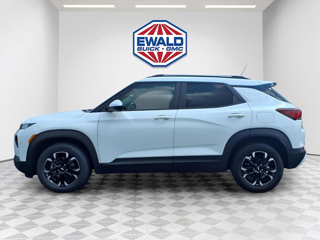 Certified 2023 Chevrolet TrailBlazer LT FWD image 3