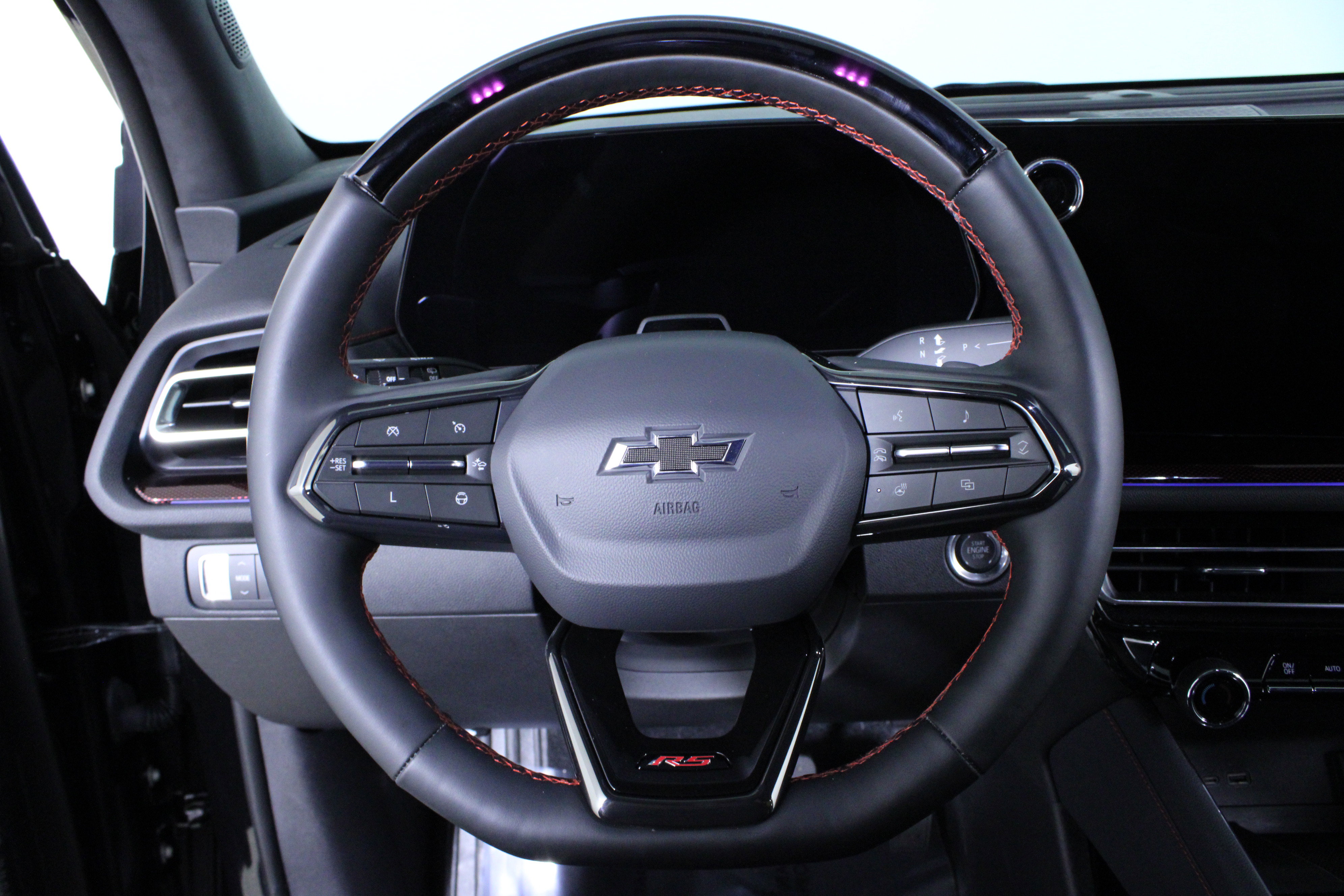 Used 2025 Chevrolet Traverse RS w/ LPO, Floor Liner Package image 24