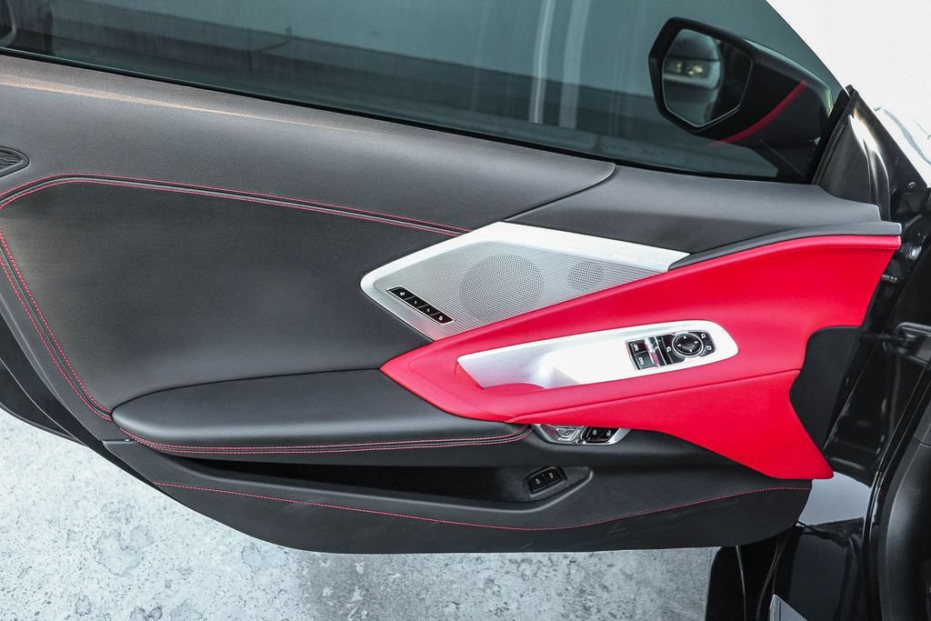 Used 2020 Chevrolet Corvette Stingray Preferred Cpe w/ 2LT Preferred Equipment Group RWD image 22