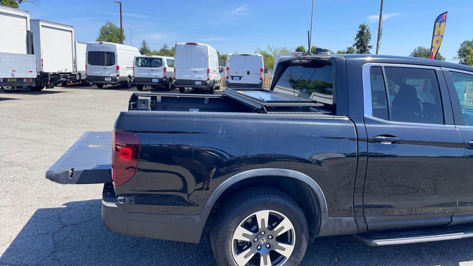 Used 2017 Honda Ridgeline RTL-T image 40