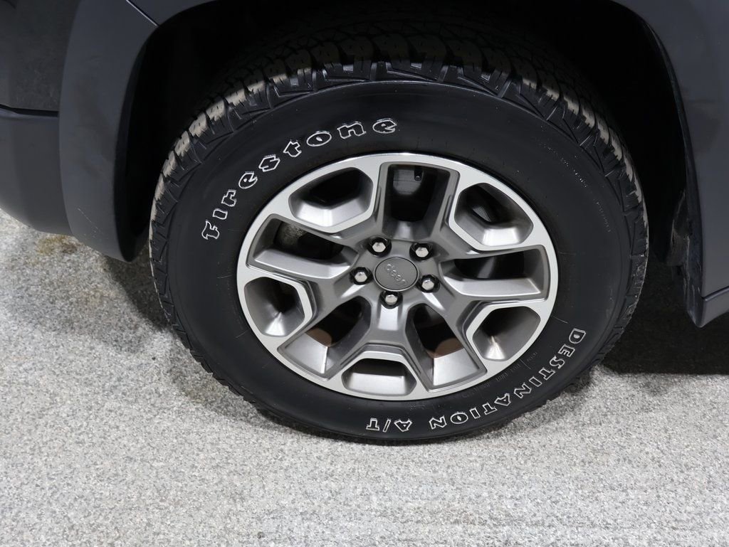 Used 2022 Jeep Cherokee Trailhawk w/ Comfort/Convenience Group image 7