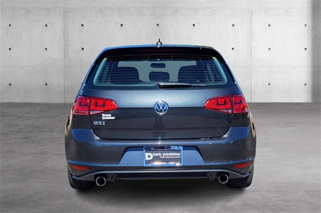 Used 2017 Volkswagen Golf S image 4