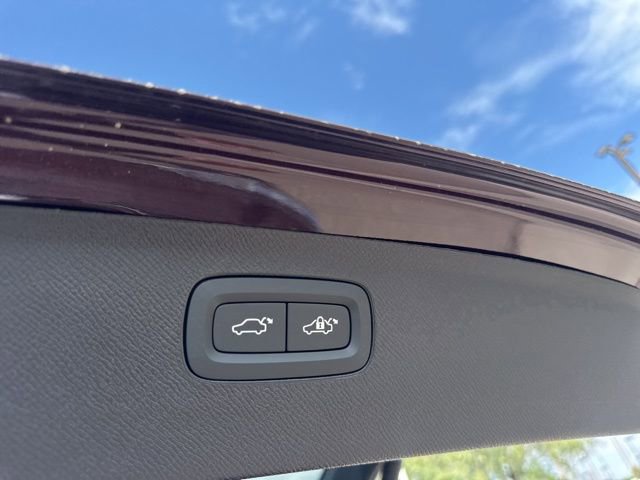 New 2026 Volvo XC90 B5 Plus image 8