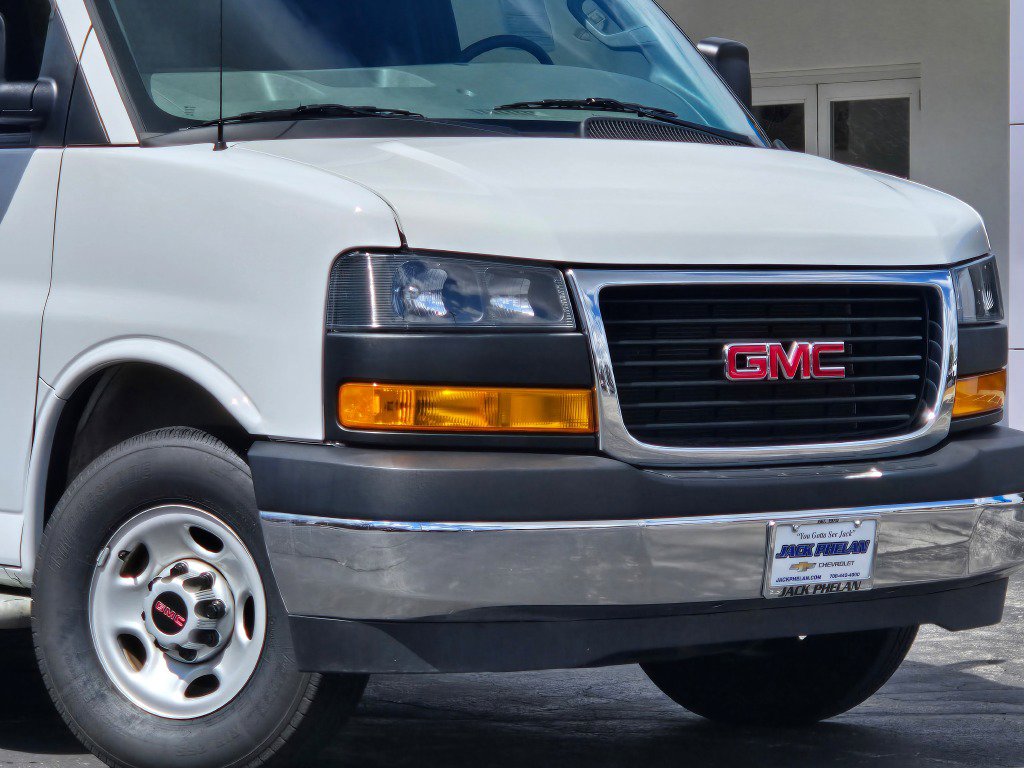Used 2024 GMC Savana 2500 w/ Driver Convenience Package image 3