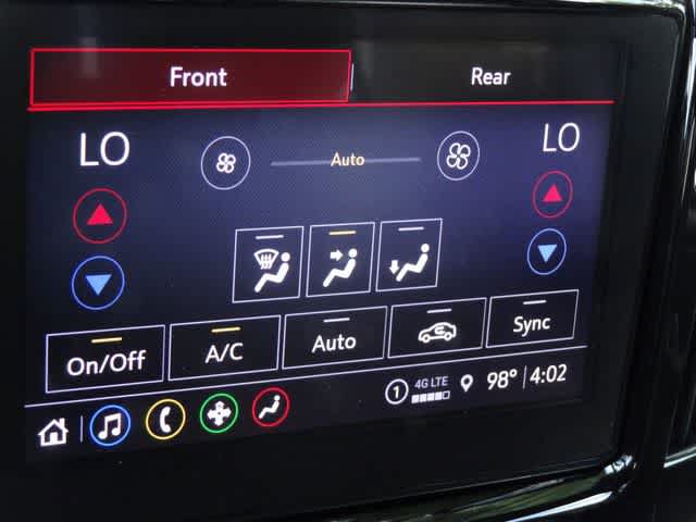 Used 2023 Chevrolet Traverse LT FWD image 27