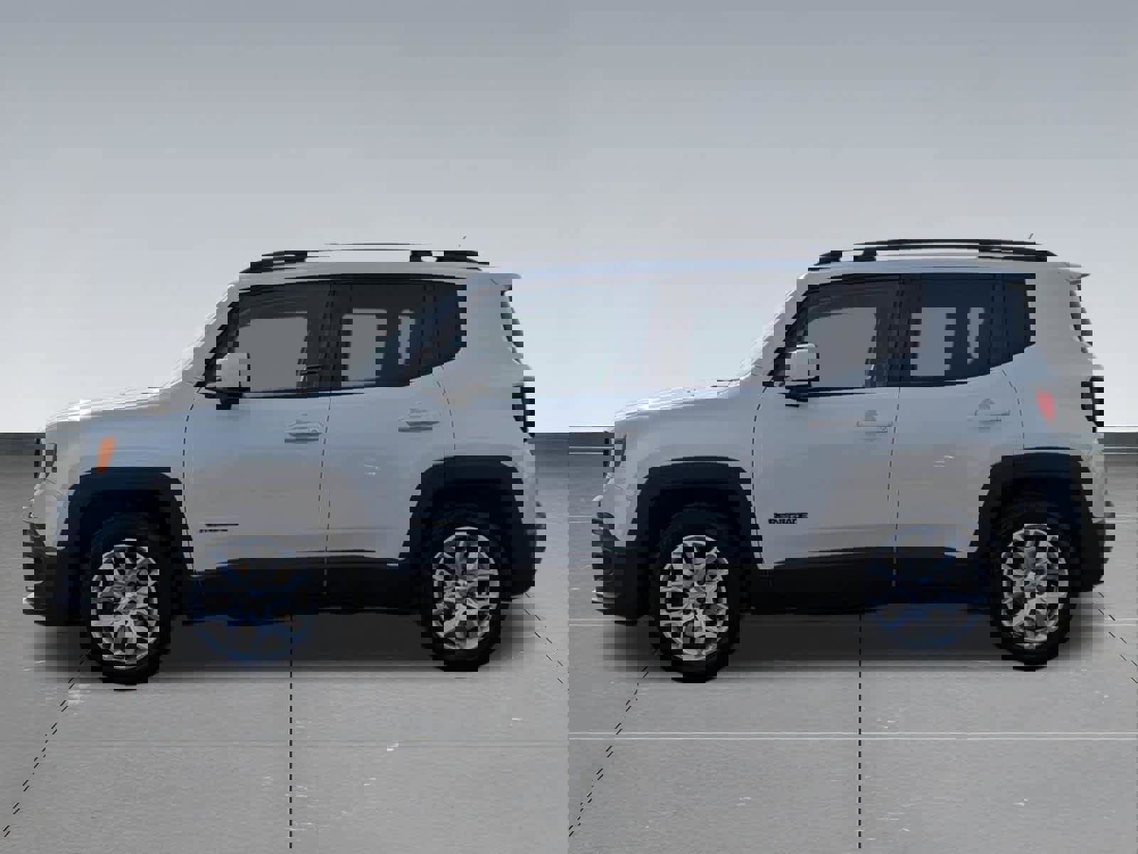 Used 2015 Jeep Renegade Latitude image 2